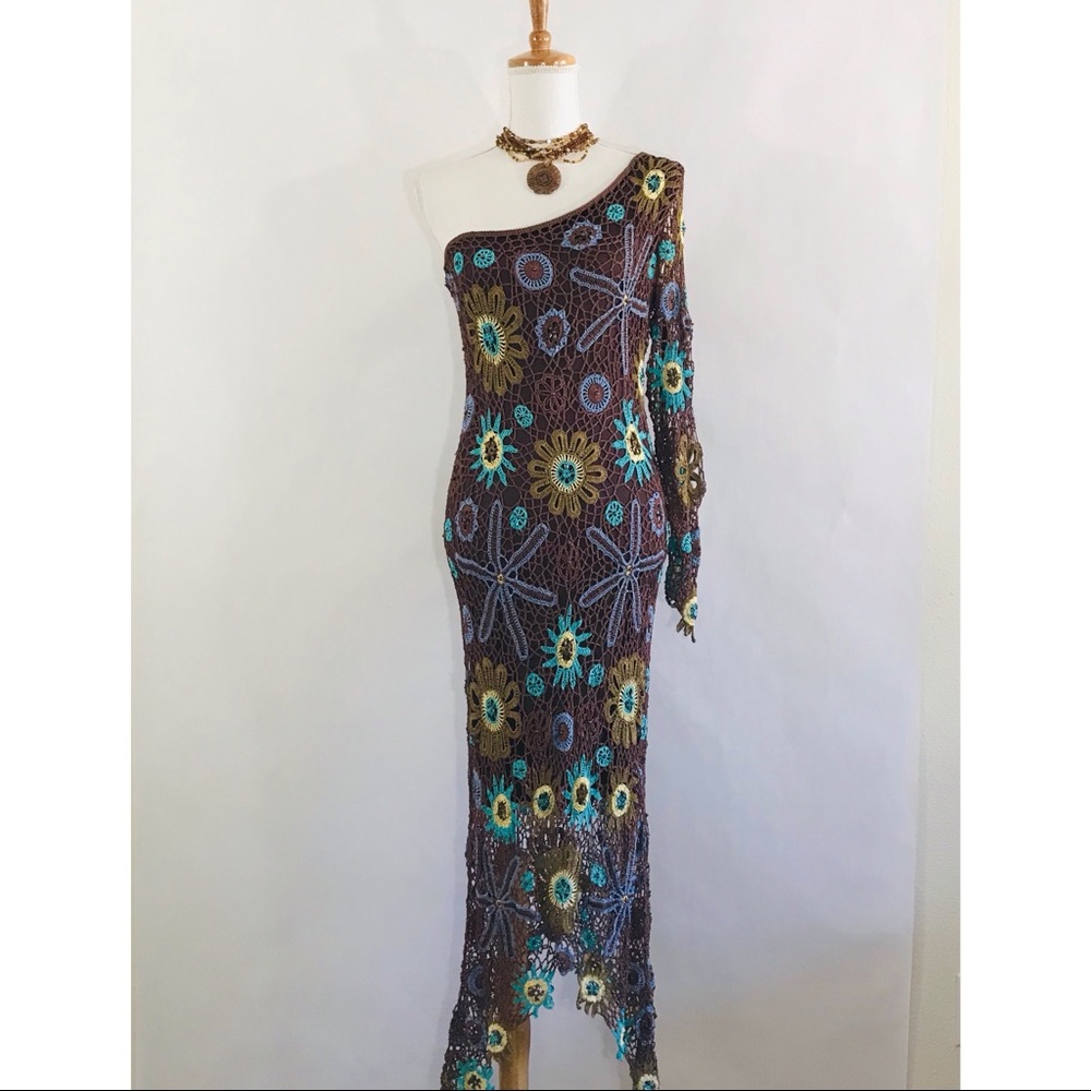 SUE WONG Rare Boho Chic Hand Crochet Floral Dress